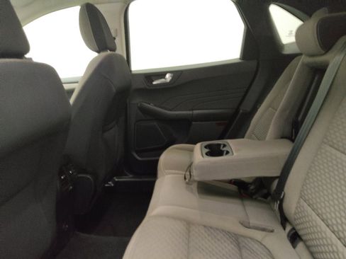 Used 2021 Ford Escape SE w/ Convenience Package FWD image 18