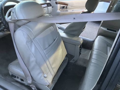 Used 2000 Cadillac Eldorado ESC w/ Comfort/Convenience Pkg FWD image 40
