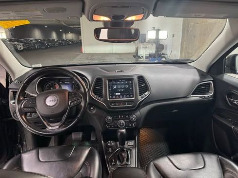 Used 2021 Jeep Cherokee Trailhawk w/ Technology Group image 12