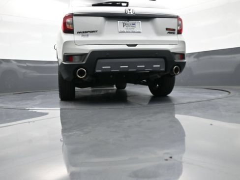 Certified 2023 Honda Passport TrailSport image 31