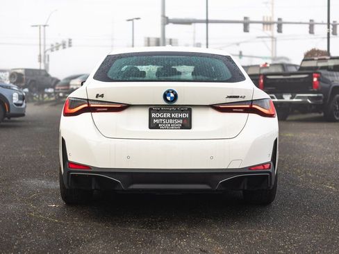 Used 2024 BMW i4 xDrive40i image 9