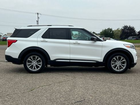Used 2023 Ford Explorer Limited w/ Equipment Group 301A AWD/4WD image 56