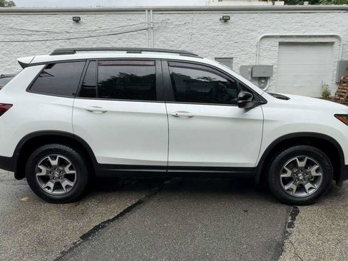 Used 2022 Honda Passport TrailSport image 9