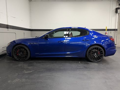 Used 2021 Maserati Ghibli S GranSport image 9
