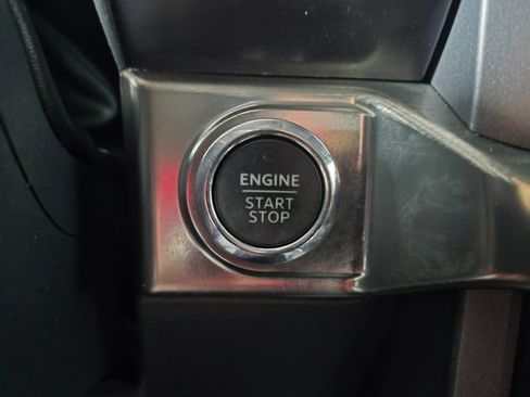 Used 2023 Ford F150 Lariat AWD/4WD image 23