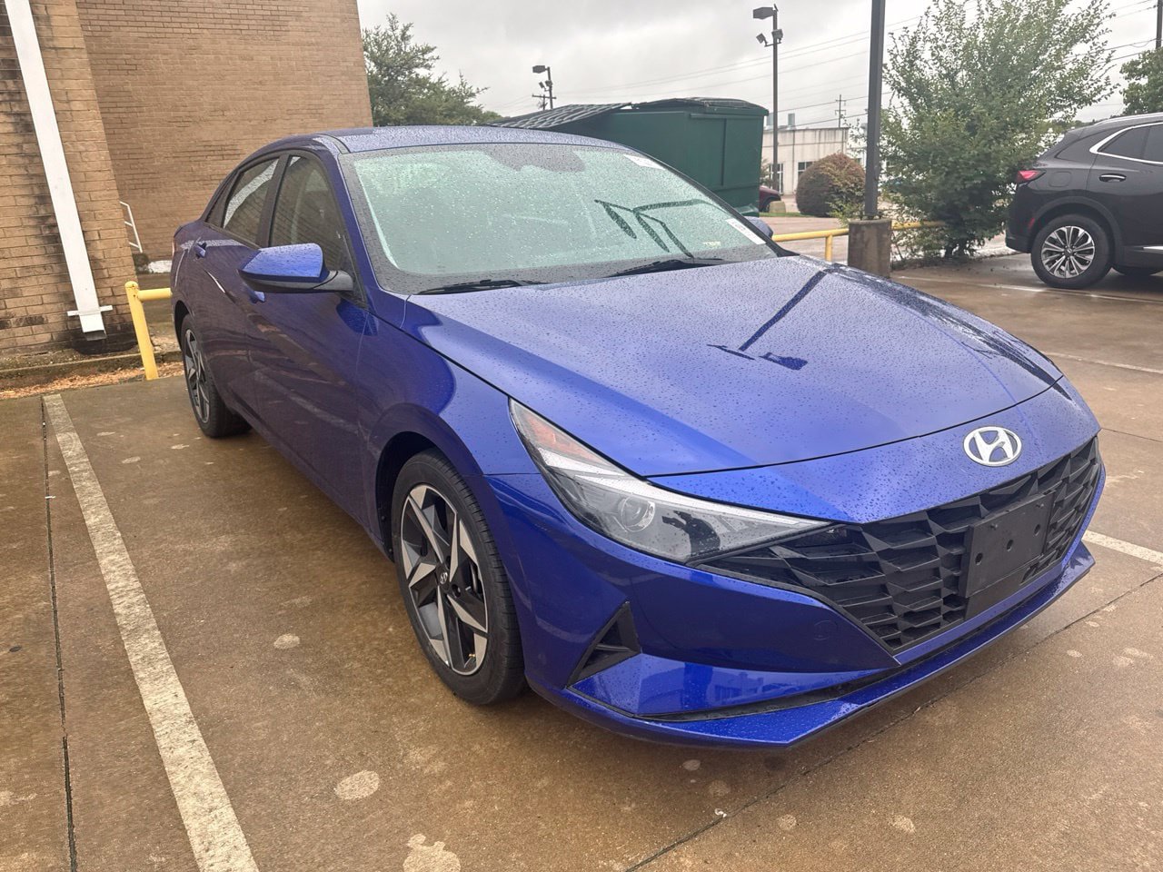 Used 2023 Hyundai Elantra SEL w/ Convenience Package FWD image 3