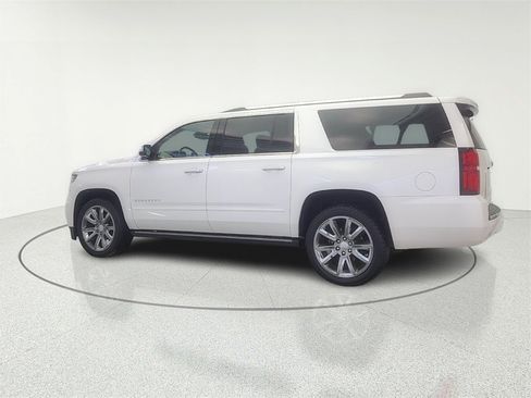 Used 2019 Chevrolet Suburban Premier image 5