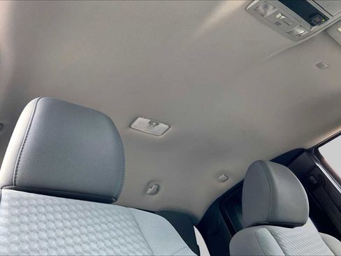 Used 2020 Toyota Tacoma SR AWD/4WD image 14