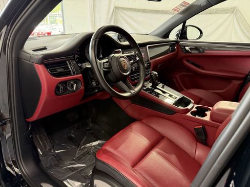 Used 2022 Porsche Macan S AWD/4WD image 8