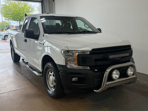 Used 2018 Ford F150 XL w/ Equipment Group 101A Mid AWD/4WD image 5