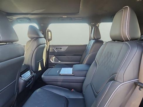 New 2026 INFINITI QX80 Autograph w/ Premium Cargo Package image 24