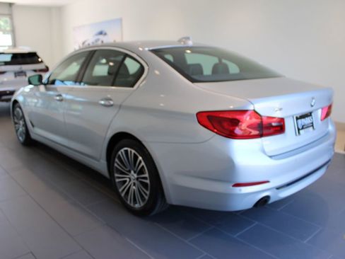 Used 2018 BMW 530i xDrive AWD/4WD image 34