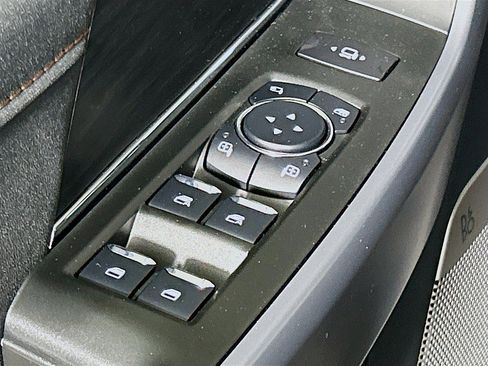 New 2025 Ford F150 Lariat w/ Equipment Group 502A High image 19