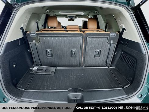 Certified 2025 Nissan Pathfinder Platinum w/ Cargo Package FWD image 28