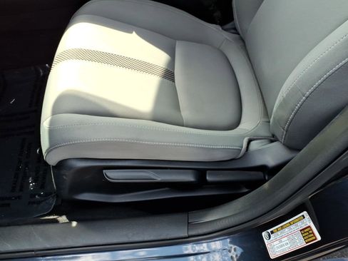 Used 2019 Honda Civic LX image 14