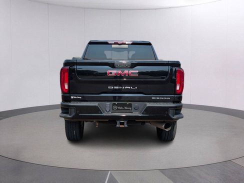 Used 2025 Chevrolet Silverado 1500 High Country AWD/4WD image 4