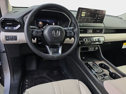 New 2026 Honda Pilot Elite image 17