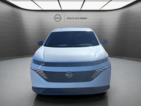 New 2025 Nissan Murano SV image 2