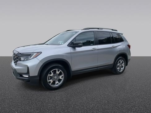 Used 2022 Honda Passport TrailSport image 5