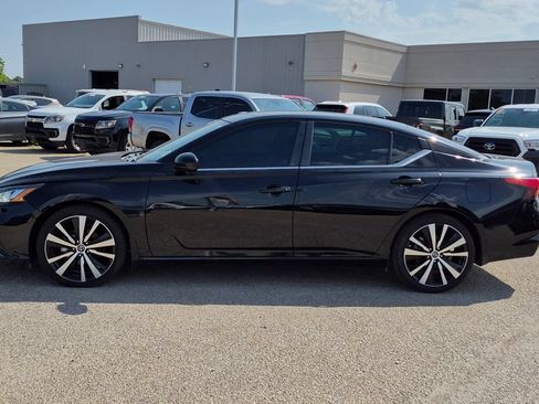 Used 2022 Nissan Altima 2.5 SR FWD image 5