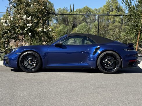 Certified 2021 Porsche 911 Turbo S image 2