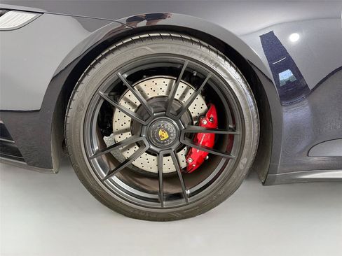 Certified 2024 Porsche 911 Targa 4 GTS AWD/4WD image 13