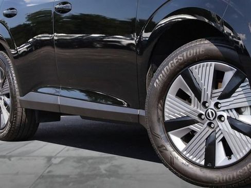 Certified 2025 Nissan Murano SL AWD/4WD image 6