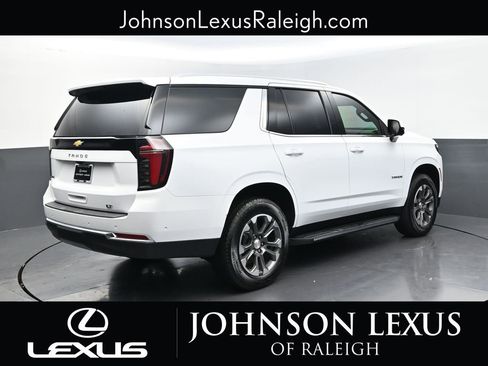 Used 2026 Chevrolet Tahoe LT RWD image 9