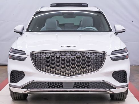 Certified 2026 Genesis GV70 2.5T Advanced image 4