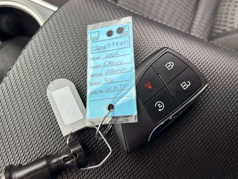 Used 2025 Chevrolet Equinox LT FWD image 40