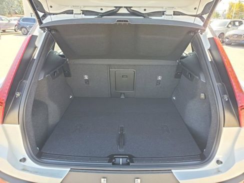 New 2026 Volvo XC40 B5 Ultra w/ Protection Package Premier image 33