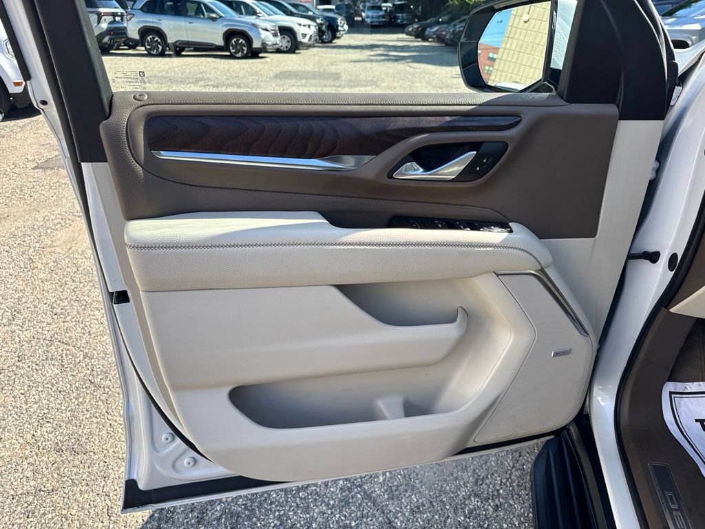 Used 2023 GMC Yukon Denali AWD/4WD image 45