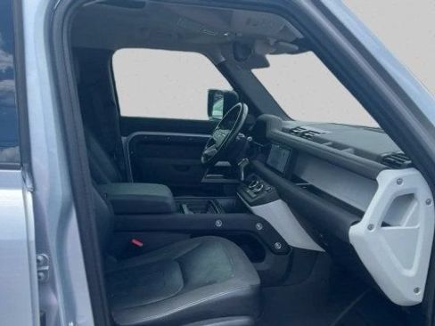 Used 2020 Land Rover Defender 110 First Edition AWD/4WD image 19
