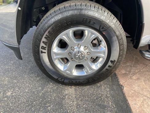 Used 2024 RAM 2500 Big Horn w/ Bed Utility Group image 25