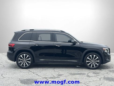 Used 2023 Mercedes-Benz GLB 250 image 29