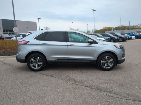 Used 2023 Ford Edge SEL w/ Convenience Package AWD/4WD image 9