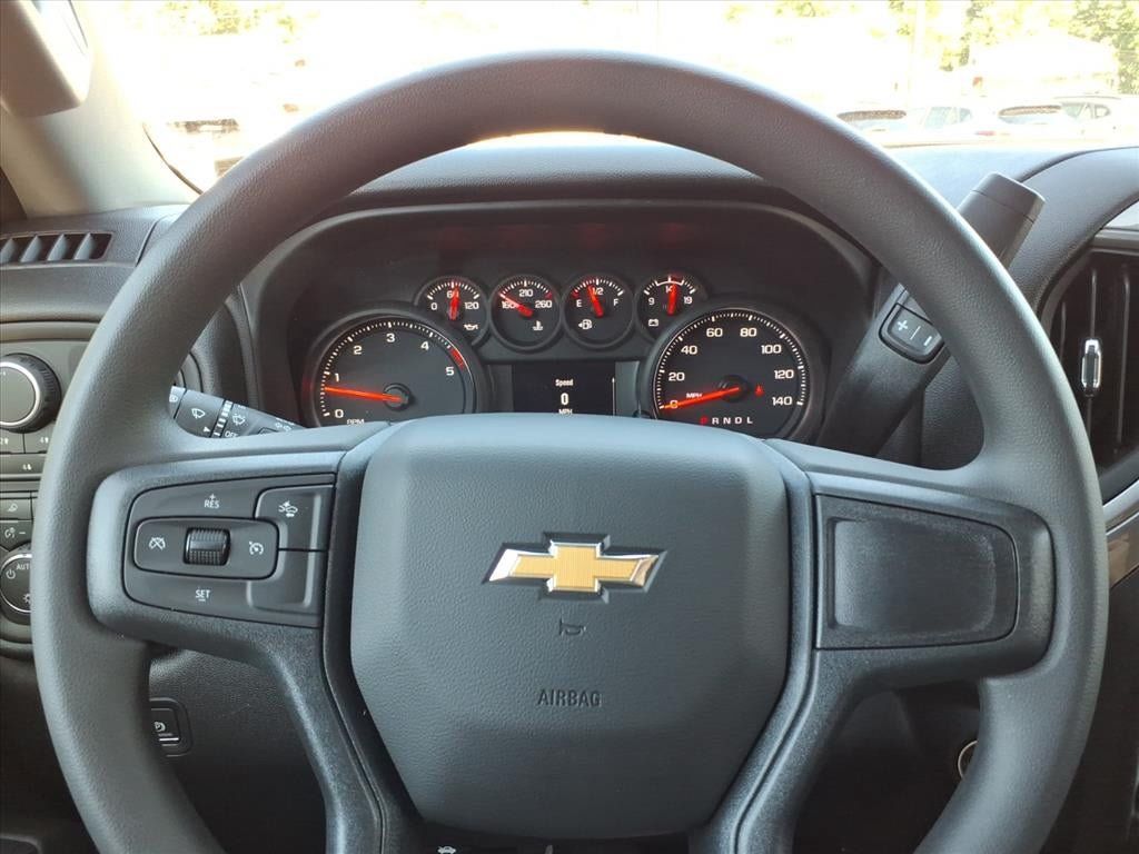 New 2026 Chevrolet Silverado 2500 Custom w/ Custom Value Package AWD/4WD image 16