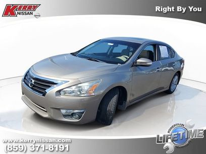 Used 2015 Nissan Altima 2.5 SL w/ Moonroof Package
