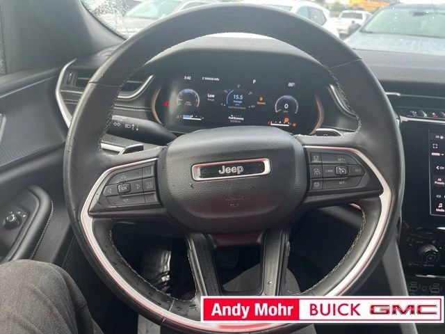 Used 2023 Jeep Grand Cherokee L Laredo AWD/4WD image 31
