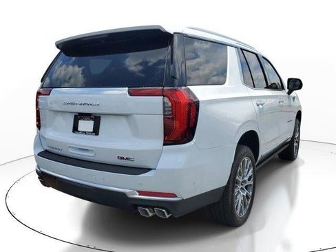New 2026 GMC Yukon Denali w/ Denali Reserve Package AWD/4WD image 3