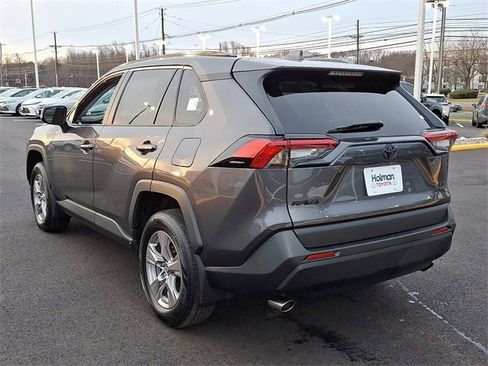 Certified 2022 Toyota RAV4 XLE w/ Convenience Package image 5