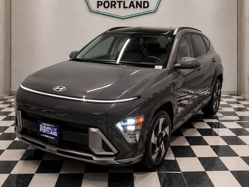 Used 2024 Hyundai Kona Limited FWD image 4