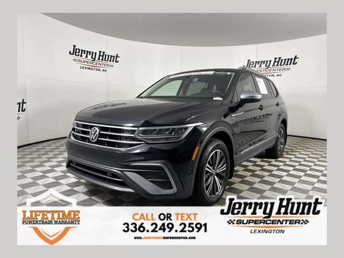 Used 2024 Volkswagen Tiguan Wolfsburg Edition AWD/4WD image 1