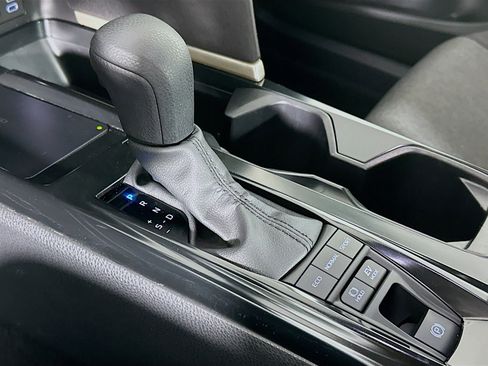 Used 2025 Toyota Camry LE image 25