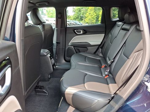 New 2026 Jeep Compass Limited AWD/4WD image 6