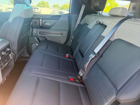 Used 2024 GMC Hummer EV 3X w/ Omega Edition AWD/4WD image 25