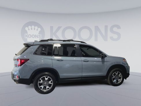 Used 2023 Honda Passport TrailSport image 12