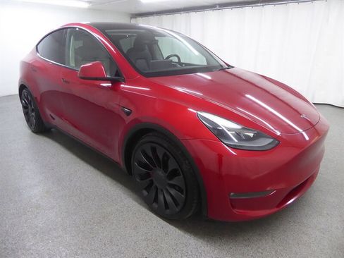 Used 2021 Tesla Model Y Performance AWD/4WD image 1