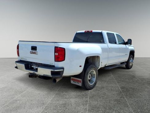 Used 2016 GMC Sierra 3500 SLE w/ SLE Preferred Package AWD/4WD image 3