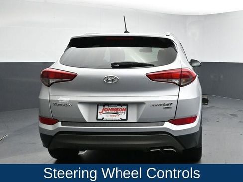 Used 2016 Hyundai Tucson Sport image 11